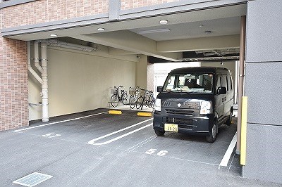ギャラン竪町 駐車場