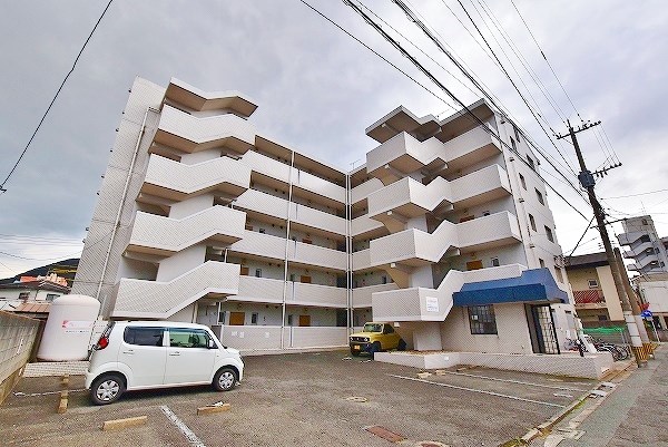 シャトレ神岳Ⅱ 106号室 外観