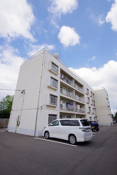ｅ－ｌｕｘ　MIYAKO（イーラックスミヤコ） 403号室 外観
