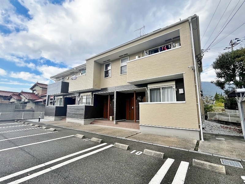 ソレイユ元町B  201号室 外観