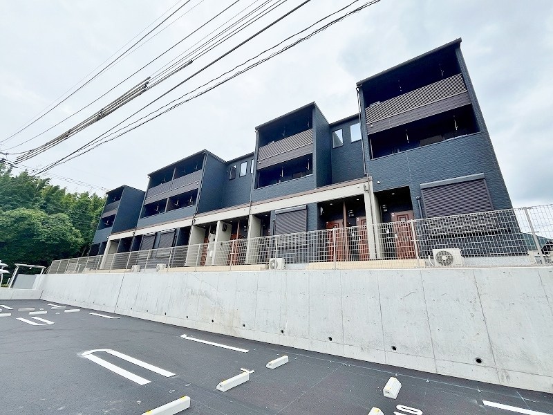 ラ・ポーズ葛原 103号室 外観