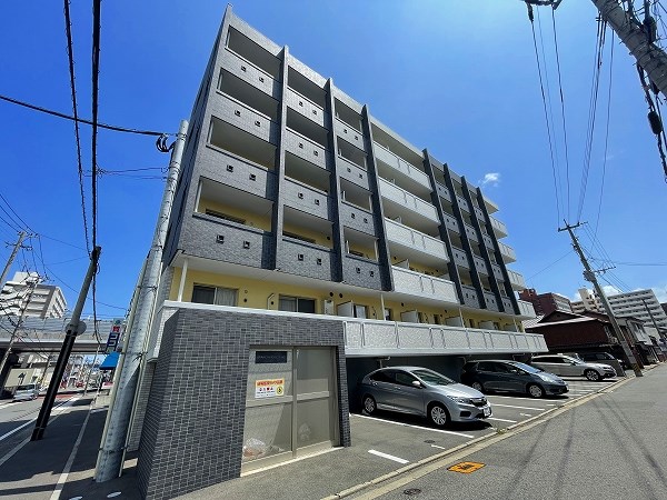 ミーナ白銀  206号室 外観