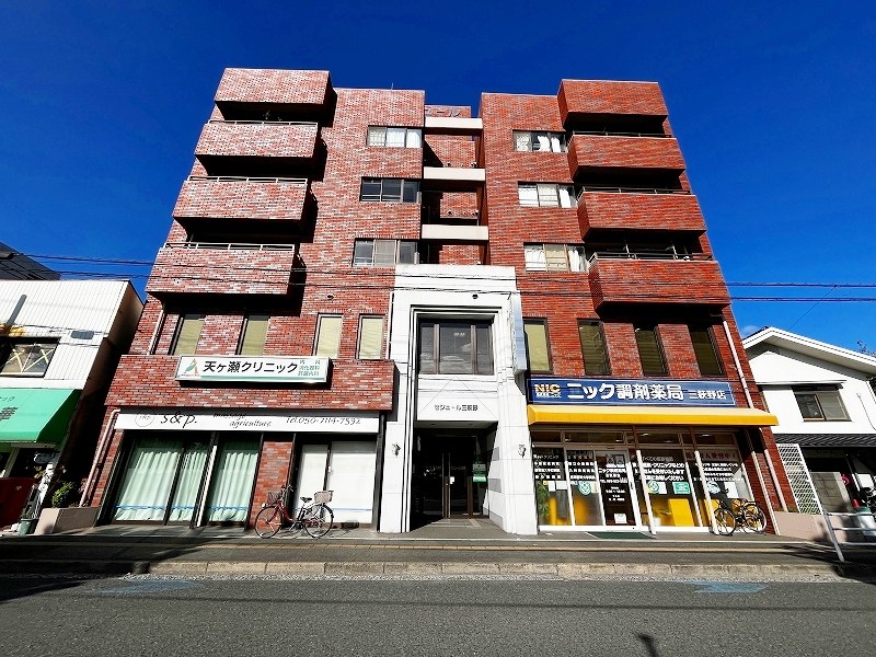 セジュール三萩野  503号室 外観
