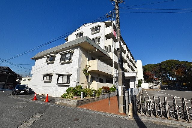 ホワイトパレス南小倉 103号室 外観