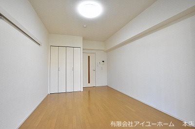 ガーディアンズパレス小倉 リビング