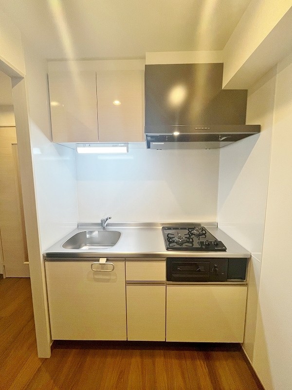 THE APARTMENT開（ジ アパートメントカイ） キッチン
