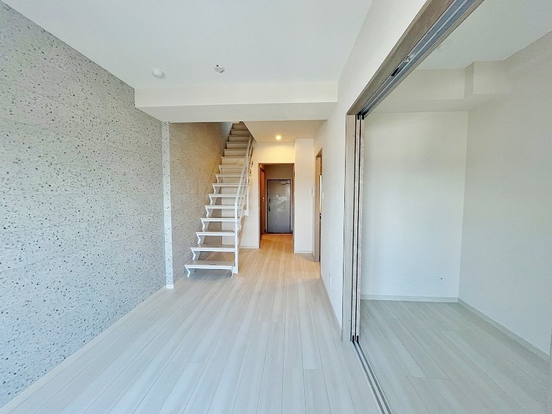THE APARTMENT開（ジ アパートメントカイ） リビング