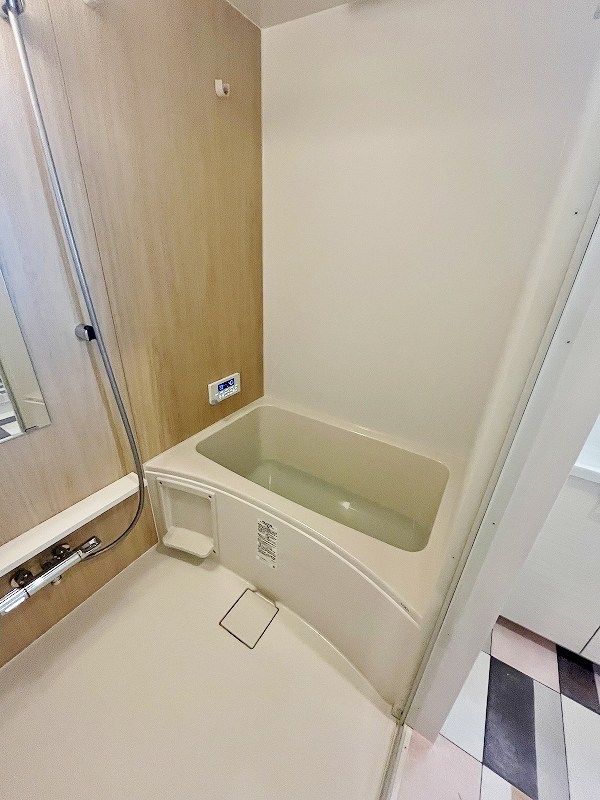 THE APARTMENT開（ジ アパートメントカイ） 風呂画像