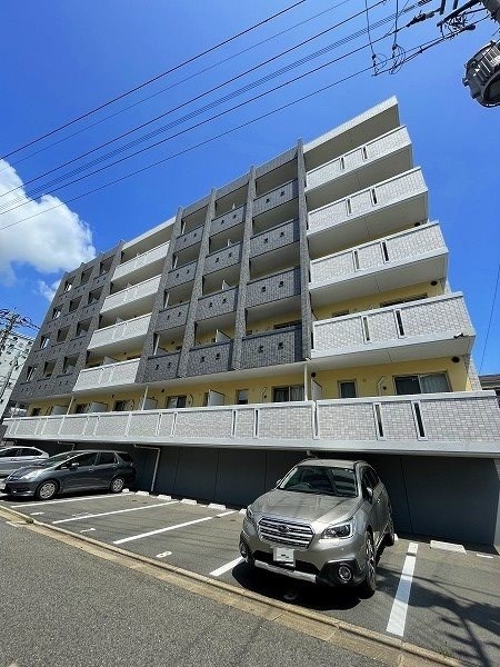ミーナ白銀 404号室 外観