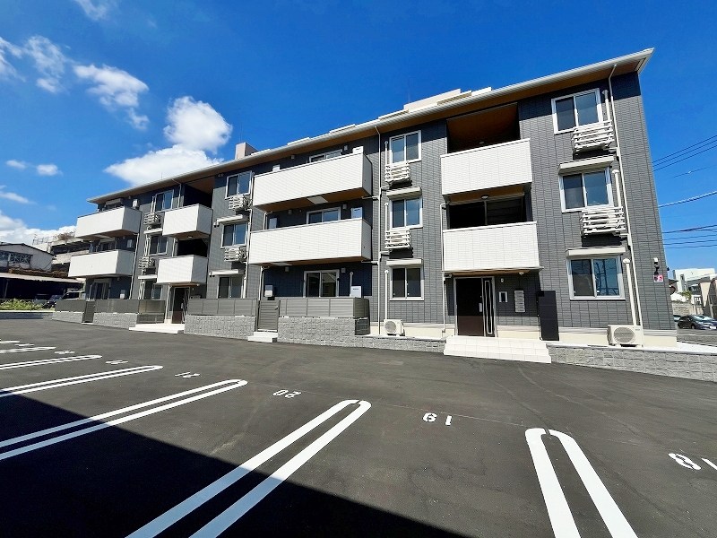 M・K・K高峰町    306号室 外観