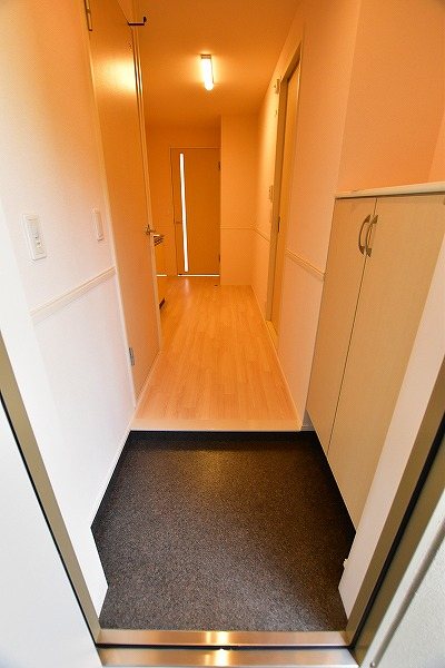 Crecia　M（クレシア　エム） 玄関