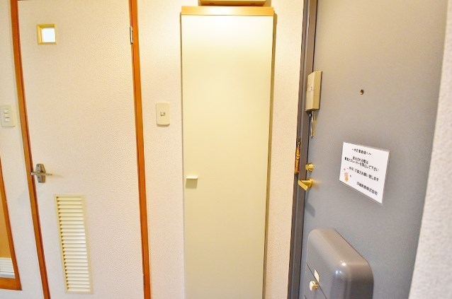 シャトレ徳力   玄関