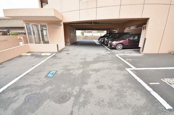 YANAGISIGHT(ヤナギサイト) 駐車場
