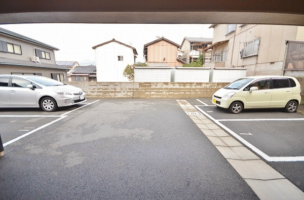 YANAGISIGHT(ヤナギサイト) 駐車場