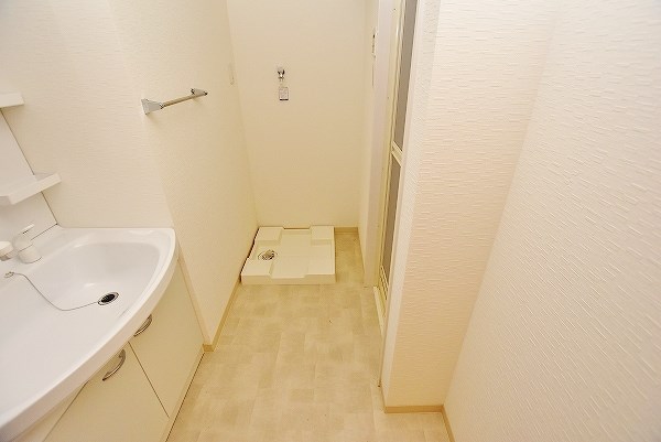 ソレイユ若戸 洗面所