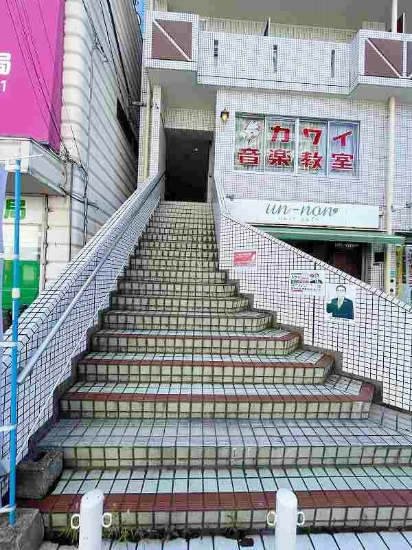 山和ビル エントランス