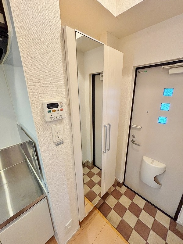 ラインハイム足立山Ａ 玄関