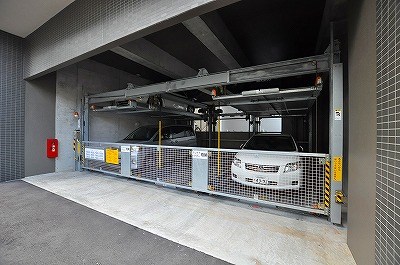 ガーデンコートSUNATSU(砂津) 駐車場