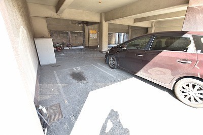 吉田ビル 駐車場