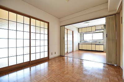 吉田ビル リビング