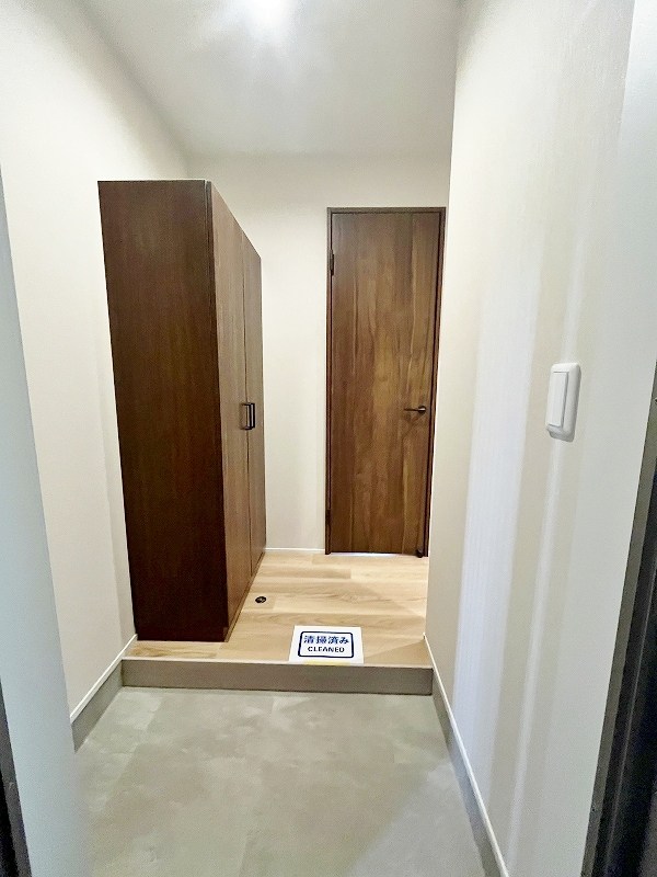 シュライン上吉田レジデンス   玄関