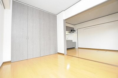 ロイヤルセンターＢＬＤ ベッドルーム