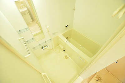 ラシーヌＹｕｇａｗａ　B棟 風呂画像