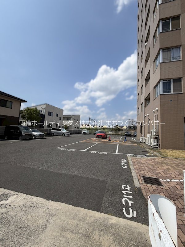 シティウエストコート 駐車場