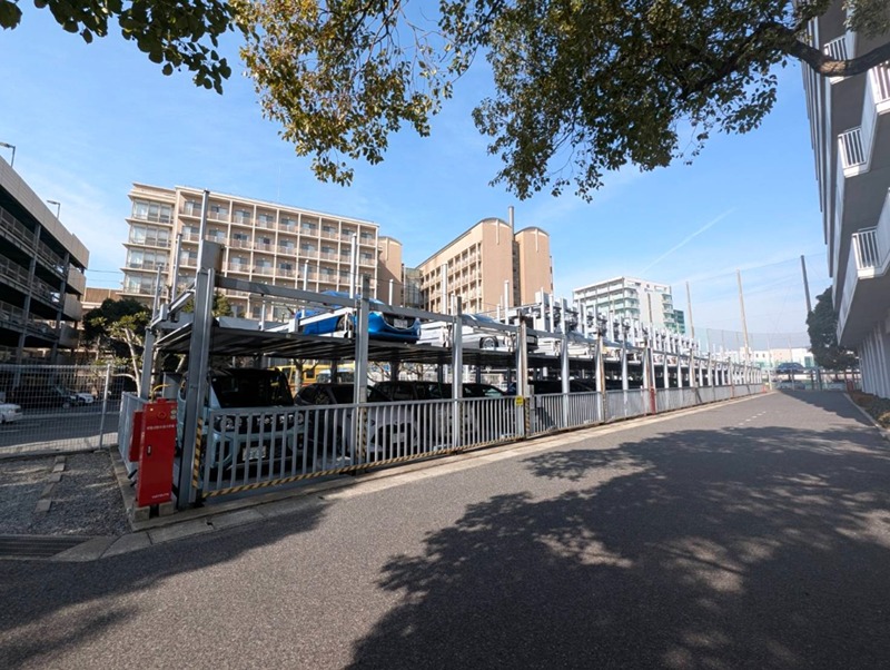 ファミールタワープラザ岡山 駐車場