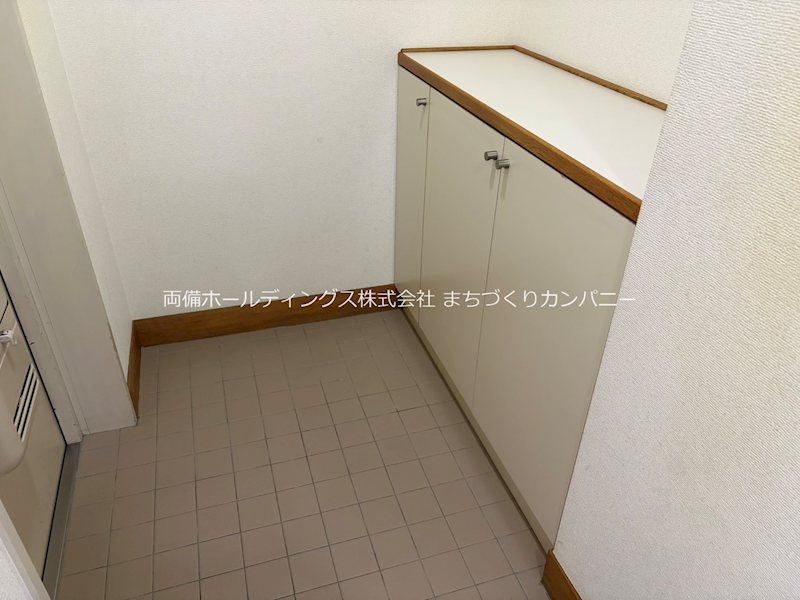 シティウエストコート 玄関