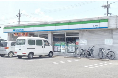 シティウエストコート コンビニ