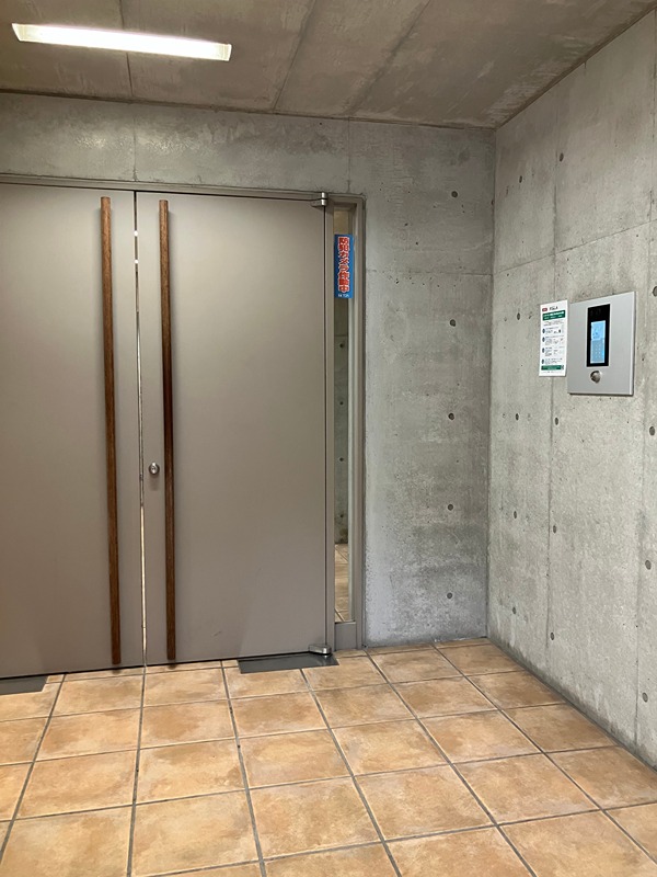 ラティエラ祐天寺 エントランス