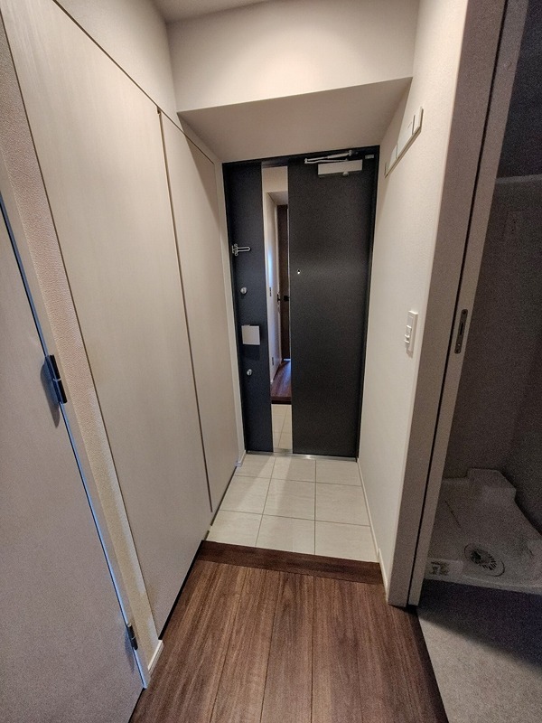 ラティエラ秋葉原 玄関