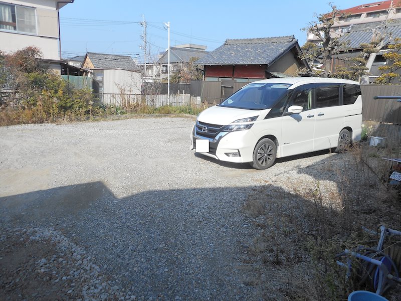 石橋屋駐車場(N214) その他