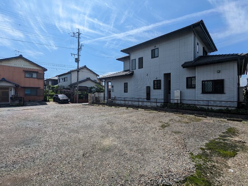 ネオポリス中央駐車場 リビング