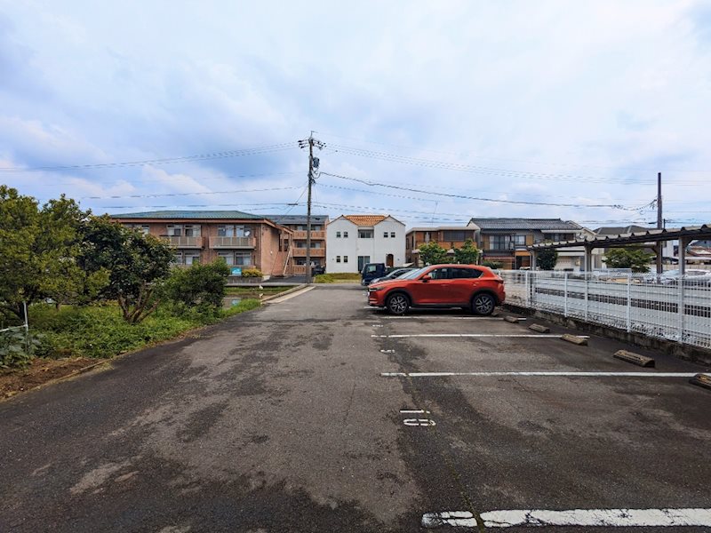 出口南駐車場 駐車場