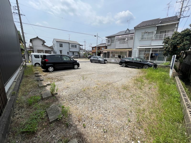女夫越北駐車場 駐車場