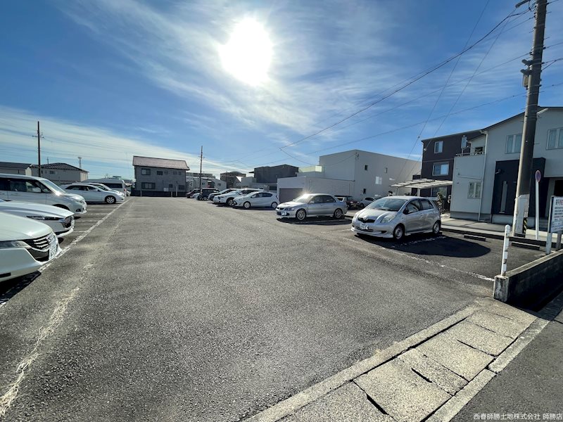 栄平手駐車場 駐車場