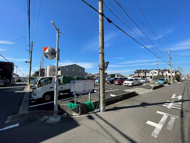 西赤土北駐車場 駐車場