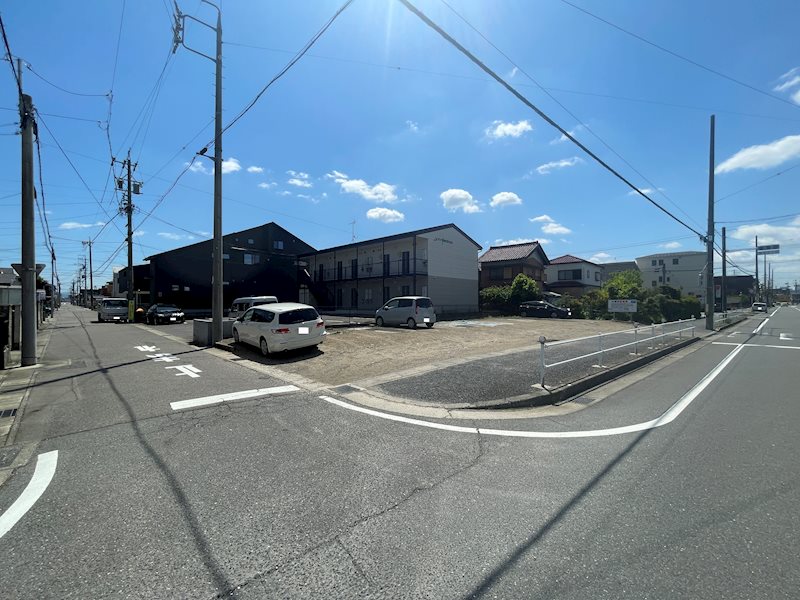 村東西駐車場 駐車場