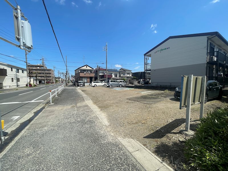 村東西駐車場 駐車場