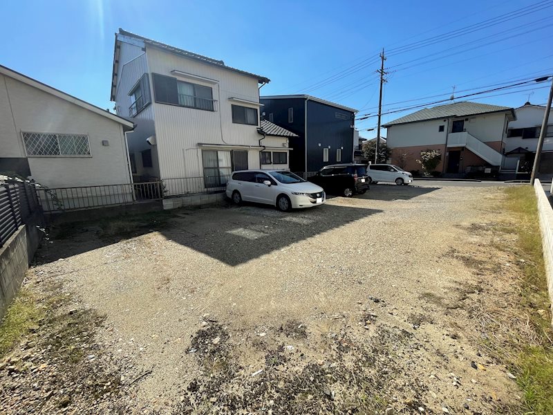 牧野北駐車場 駐車場