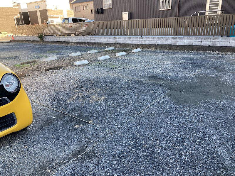 西赤土西駐車場 駐車場
