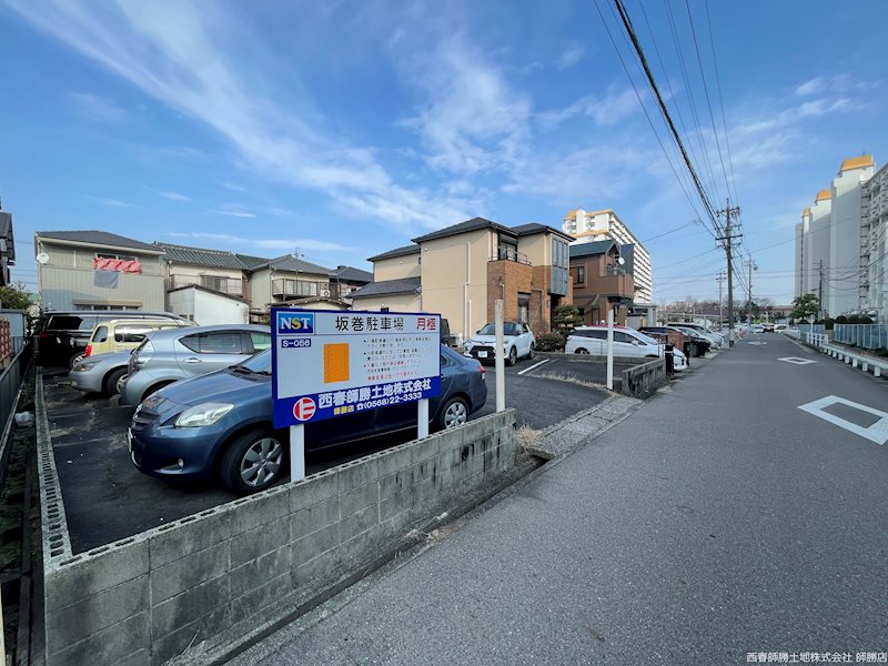 坂巻駐車場 駐車場