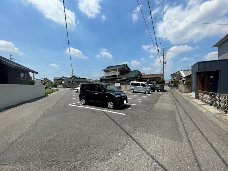 中屋敷南駐車場 駐車場