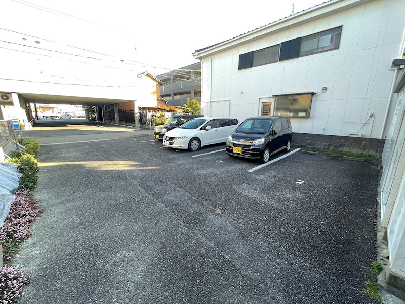 合田東駐車場 駐車場