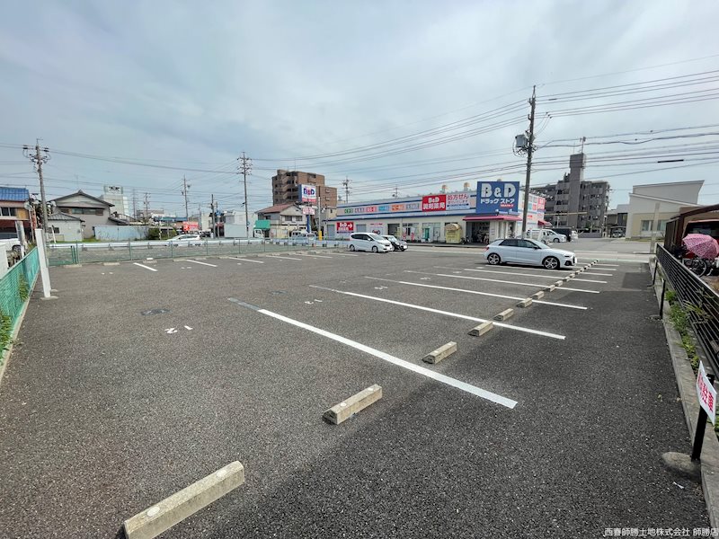 徳重メロディパーク 駐車場