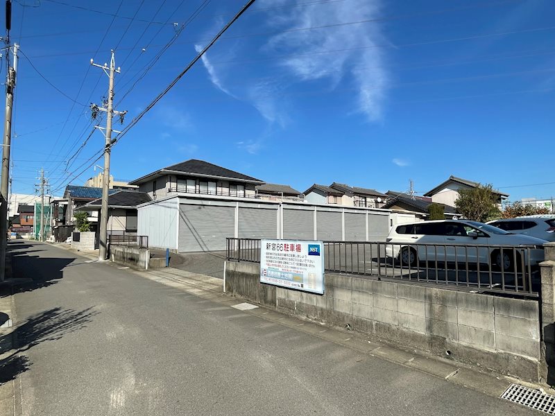 新宮66駐車場　ガレージA、F 駐車場