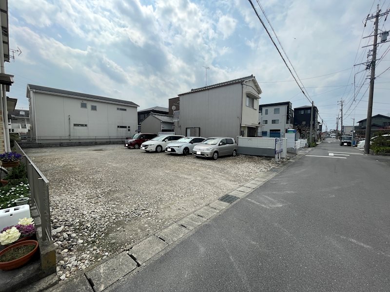 権現パーク 駐車場