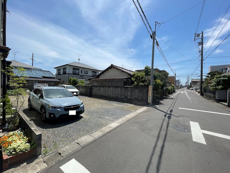起返西駐車場 駐車場